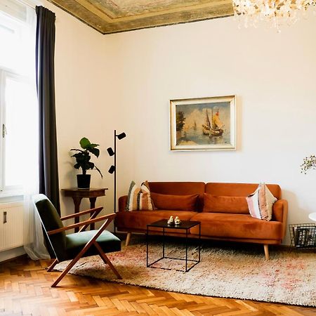 Stilvolles Apartment In Zentraler Lage - Free Parking Graz Exterior foto